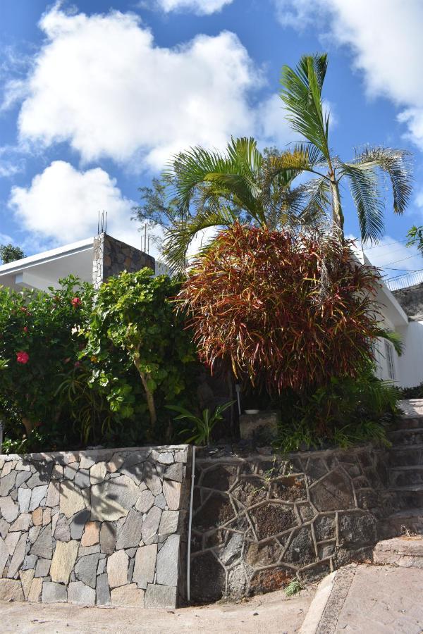 Les Antigones Bed & Breakfast พอร์ตมาตูริน ภายนอก รูปภาพ