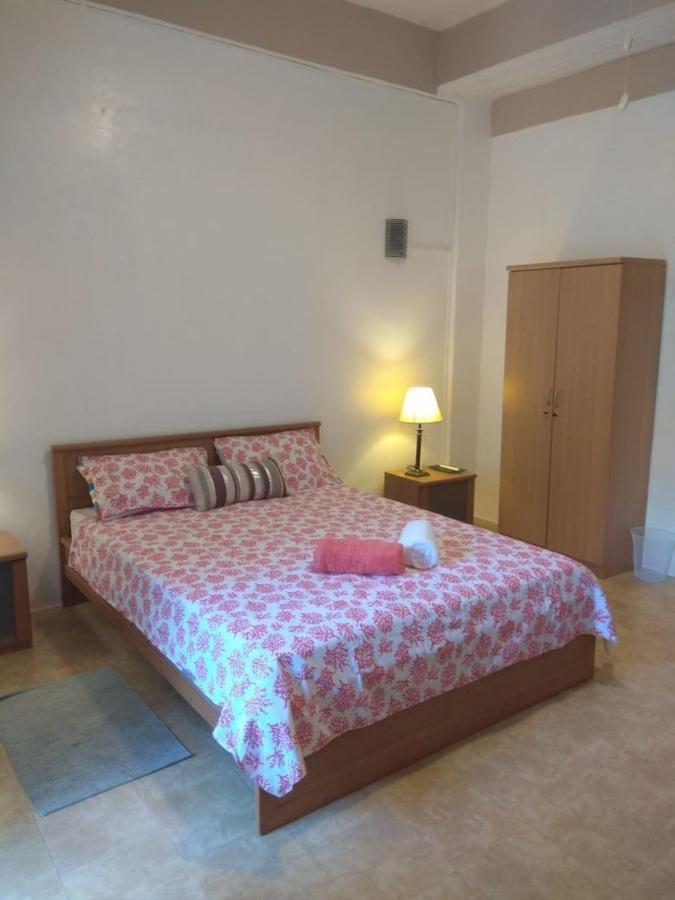 Les Antigones Bed & Breakfast พอร์ตมาตูริน ภายนอก รูปภาพ